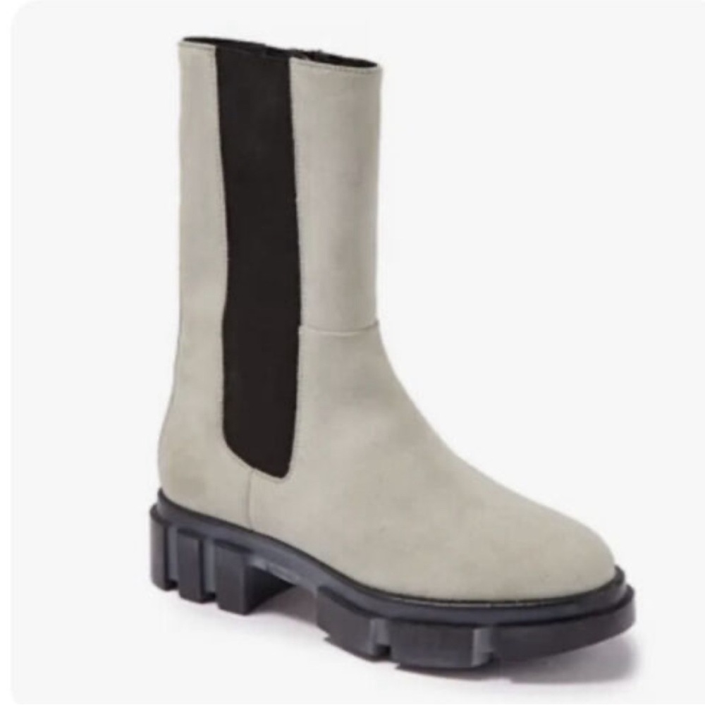 Free People Brooks Lug Sole Chelsea Boot Size 37